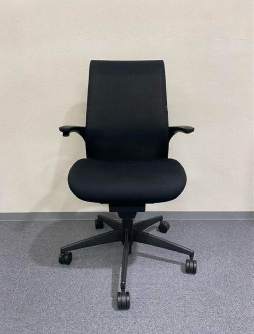 【中古.廃盤(美品)】定価5万 コクヨ　M4 オフィスチェアー