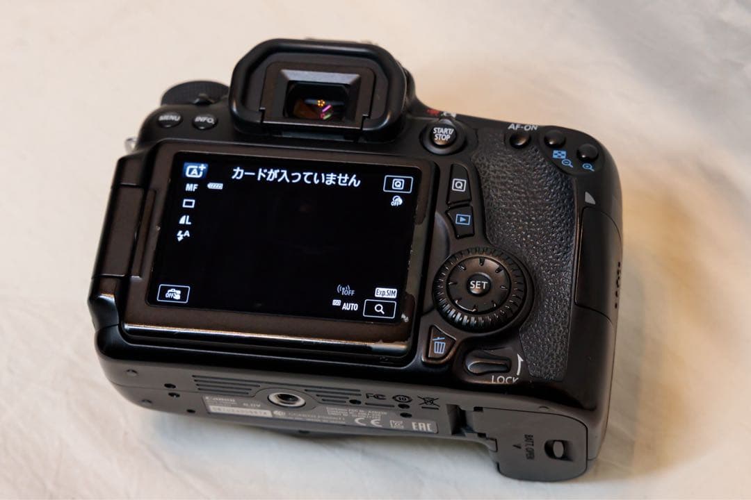 Canon EOS 70D EFs18-135mmレンズキット