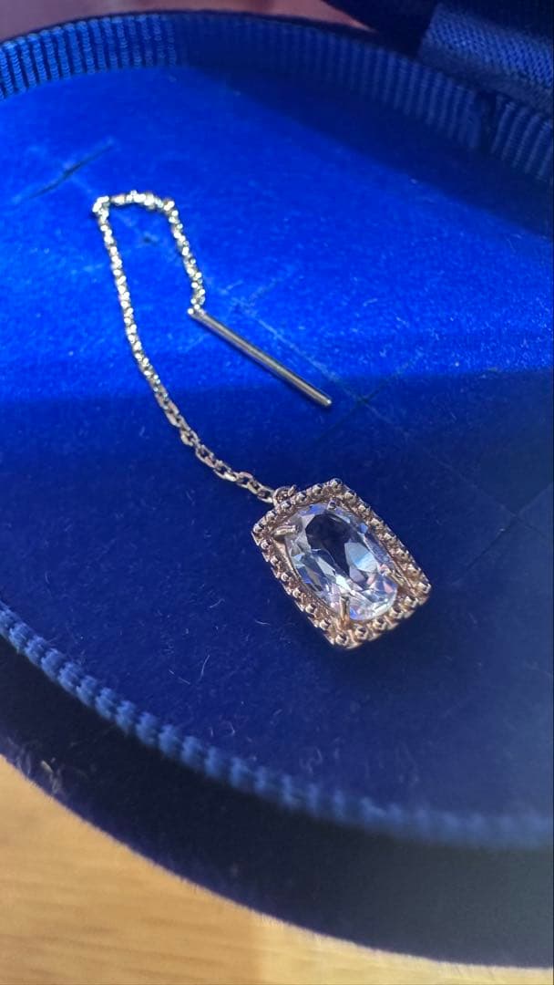 スタージュエリー k10大粒　ホワイトトパーズ ピアス(片耳用)