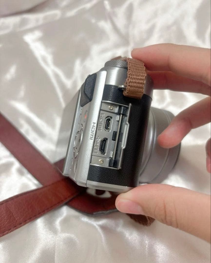 FUJIFILM X-A5 シルバー × XC15-45mmレンズキット