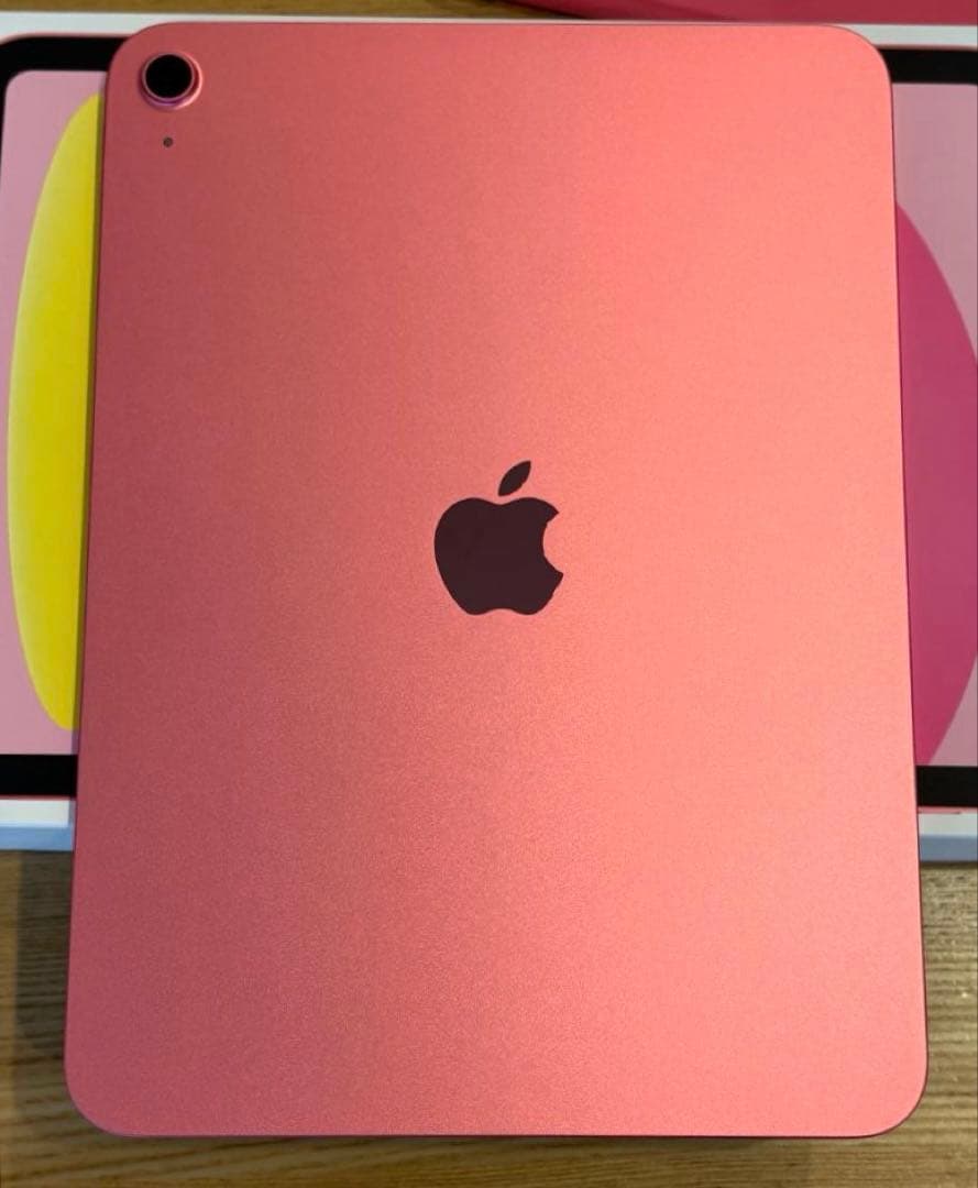 iPad第11世代 ピンク 128GB 液晶割れ【ジャンク品】