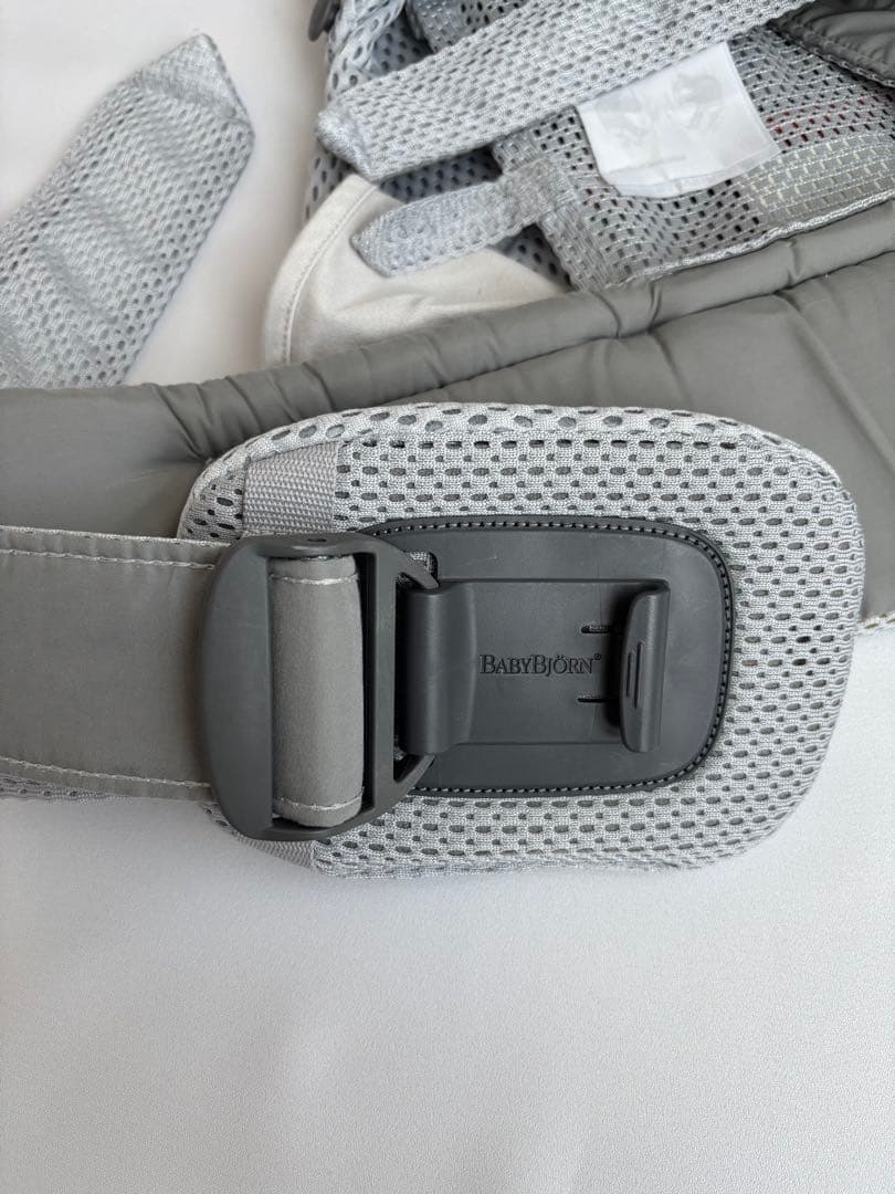 ベビービョルン 抱っこひも ハーモニー グレー メッシュ