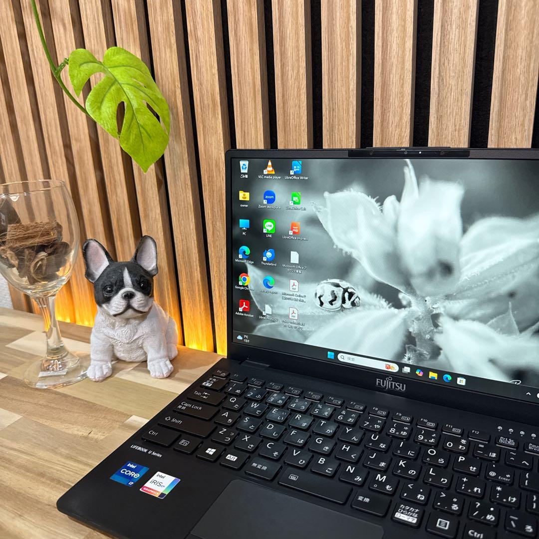 美品‼️LIFEBOOK☘️最高峰i7☘第11世代☘️フルHD☘最新ノートパソコン