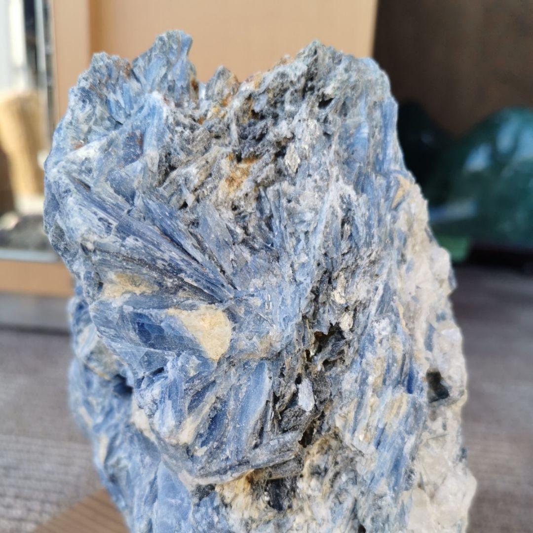 カイヤナイト　原石　4.1キロ　鑑賞石　石　置物　オブジェ　インテリア