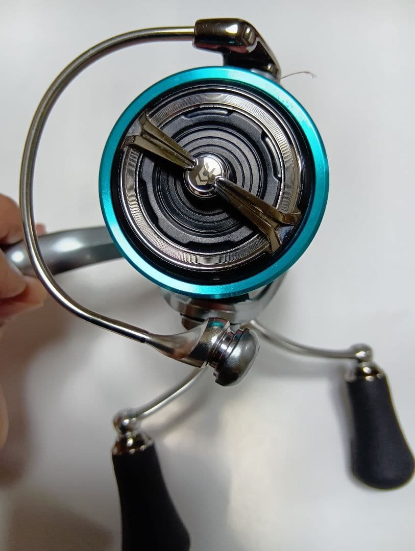 ダイワ 18エメラルダス AIR LT3000S-CXH-DH※OH済み