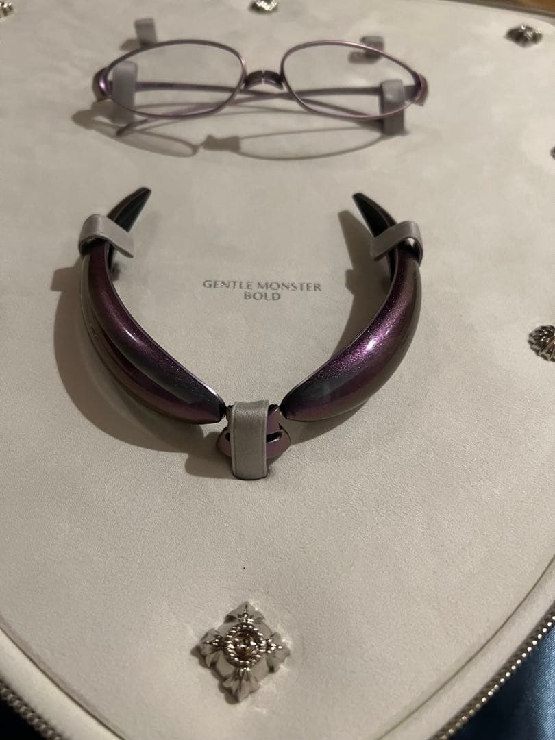 非売品　GENTLE MONSTER 盾