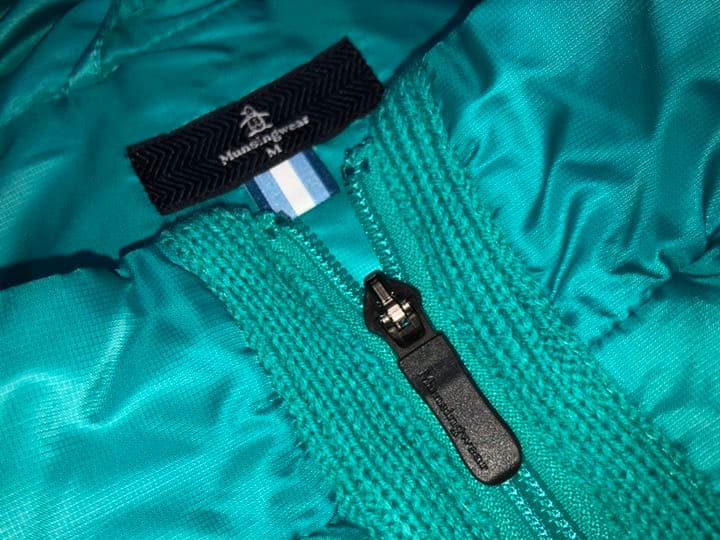 287マンシングウェア中綿入りベスト緑系Mサイズ撥水ヒートナビ蓄熱保温ジャンパー