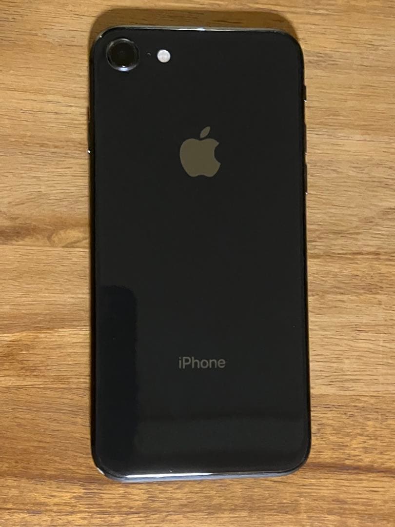 スマートフォン本体 Apple iPhone 8 (MQ782J/A)