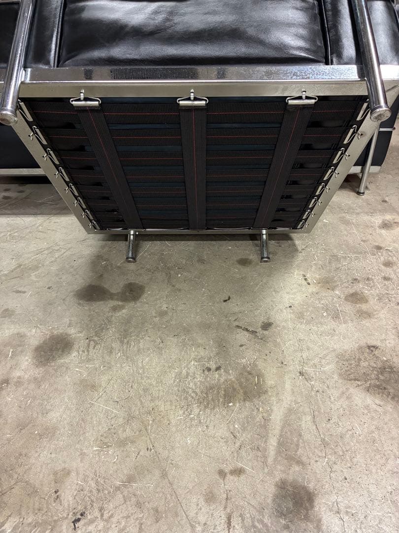 ル・コルビジエLC2の正規品です‼️①一人掛けソファ‼️