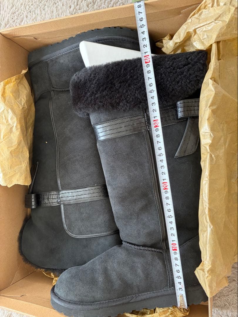 アグ　UGG ロングブーツ　ムートンサイズ9