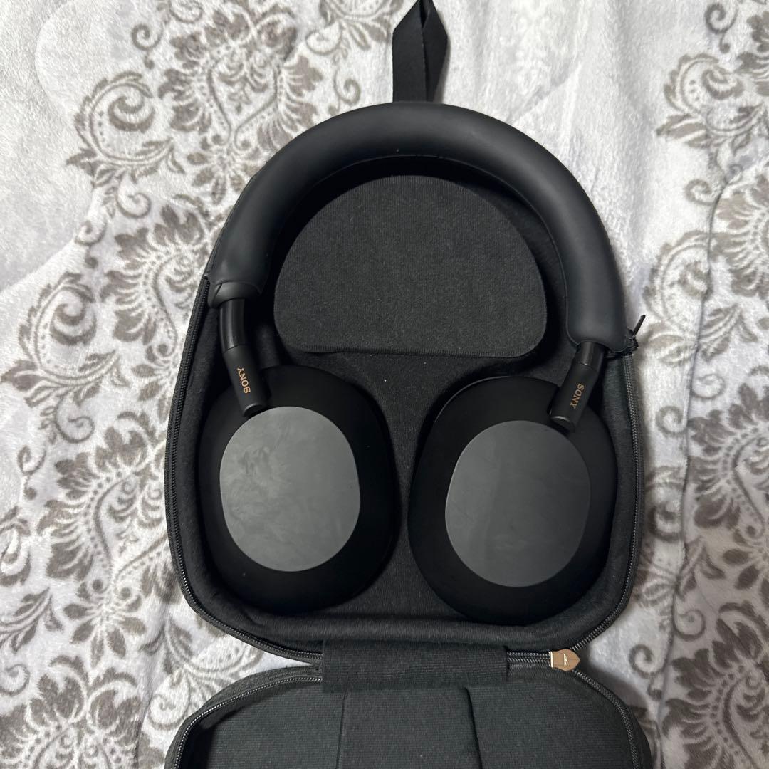 SONY ワイヤレスヘッドホン ブラック　WH-1000XM5