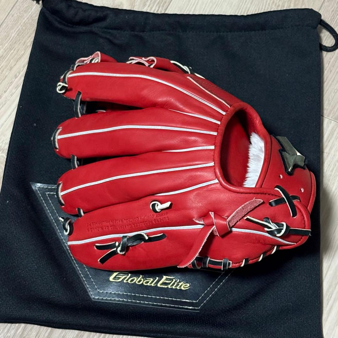 美品 MIZUNO グローバルエリート 大人用 軟式 内外野手グローブ 専用袋付