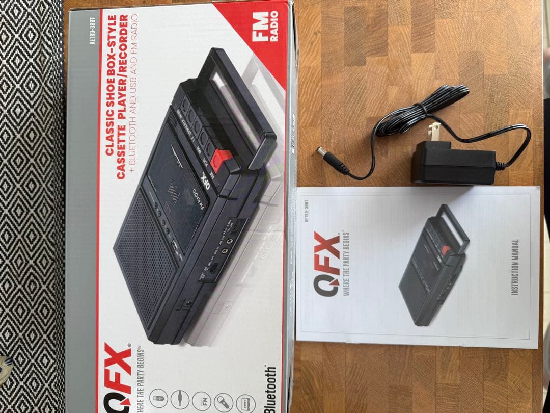 QFX RETRO SHOEBOX ラジカセ odd tape