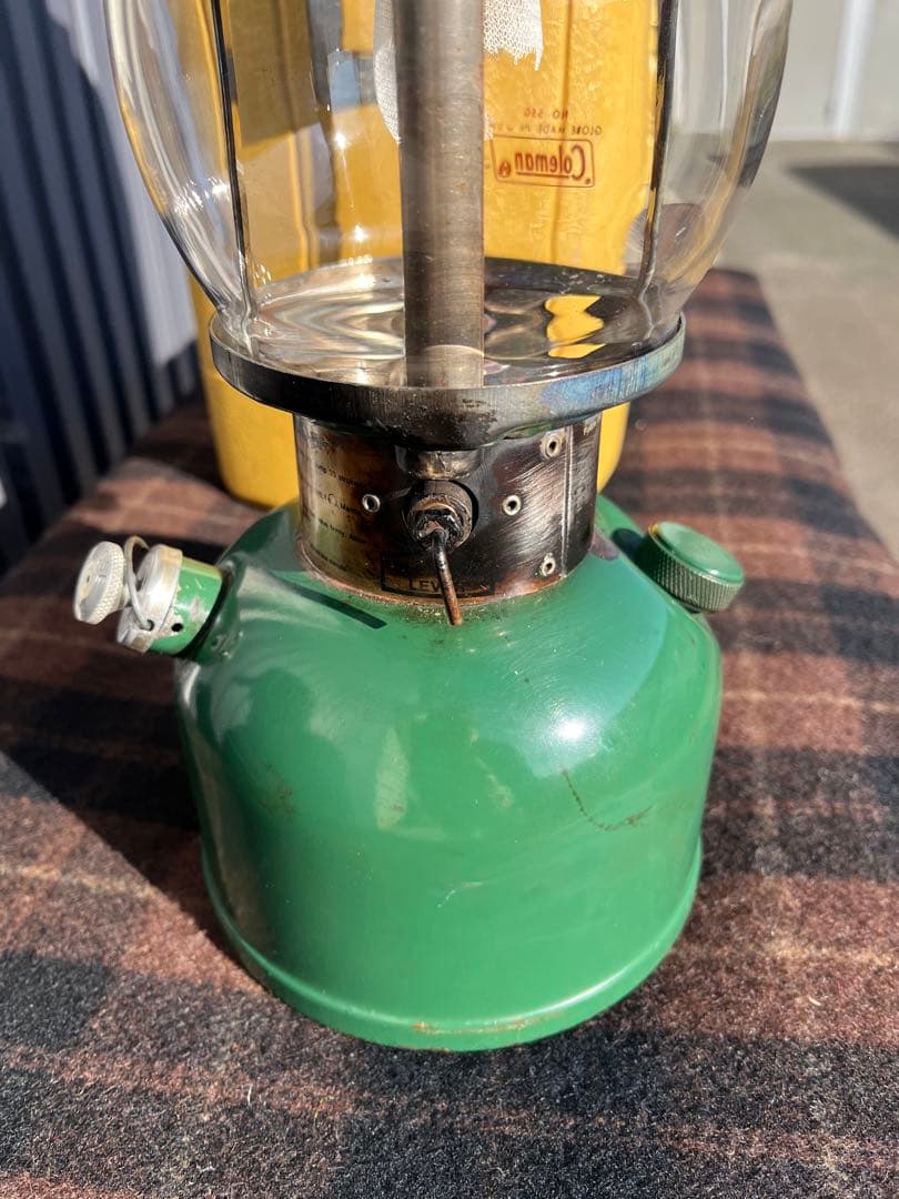 Coleman ランタン 1981年3月　緑色