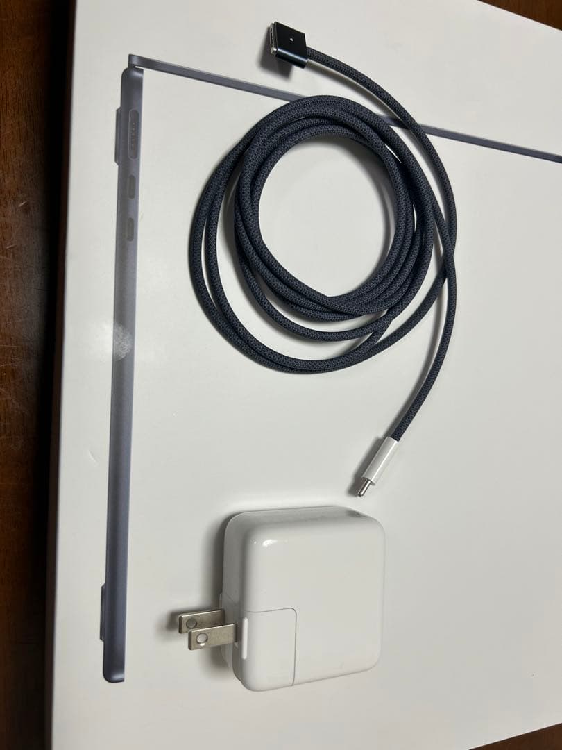 MacBook 13インチ スペースグレー 本体 M2