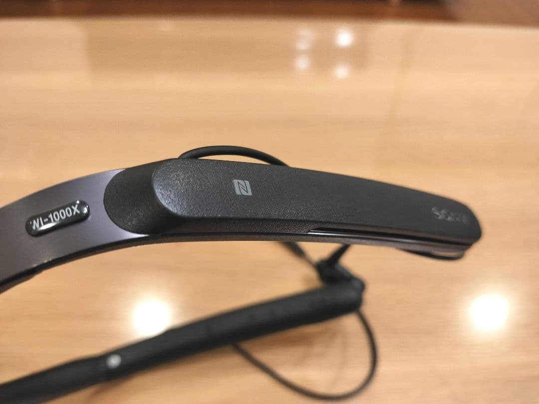 ☆美品☆SONY ソニー　WI-1000X 　並行輸入品　キャリングケース付き