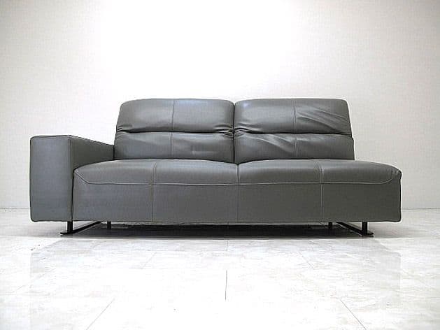 ボーコンセプト「ハンプトン」 片アーム本革ソファ　 可動ヘッド　 約105万