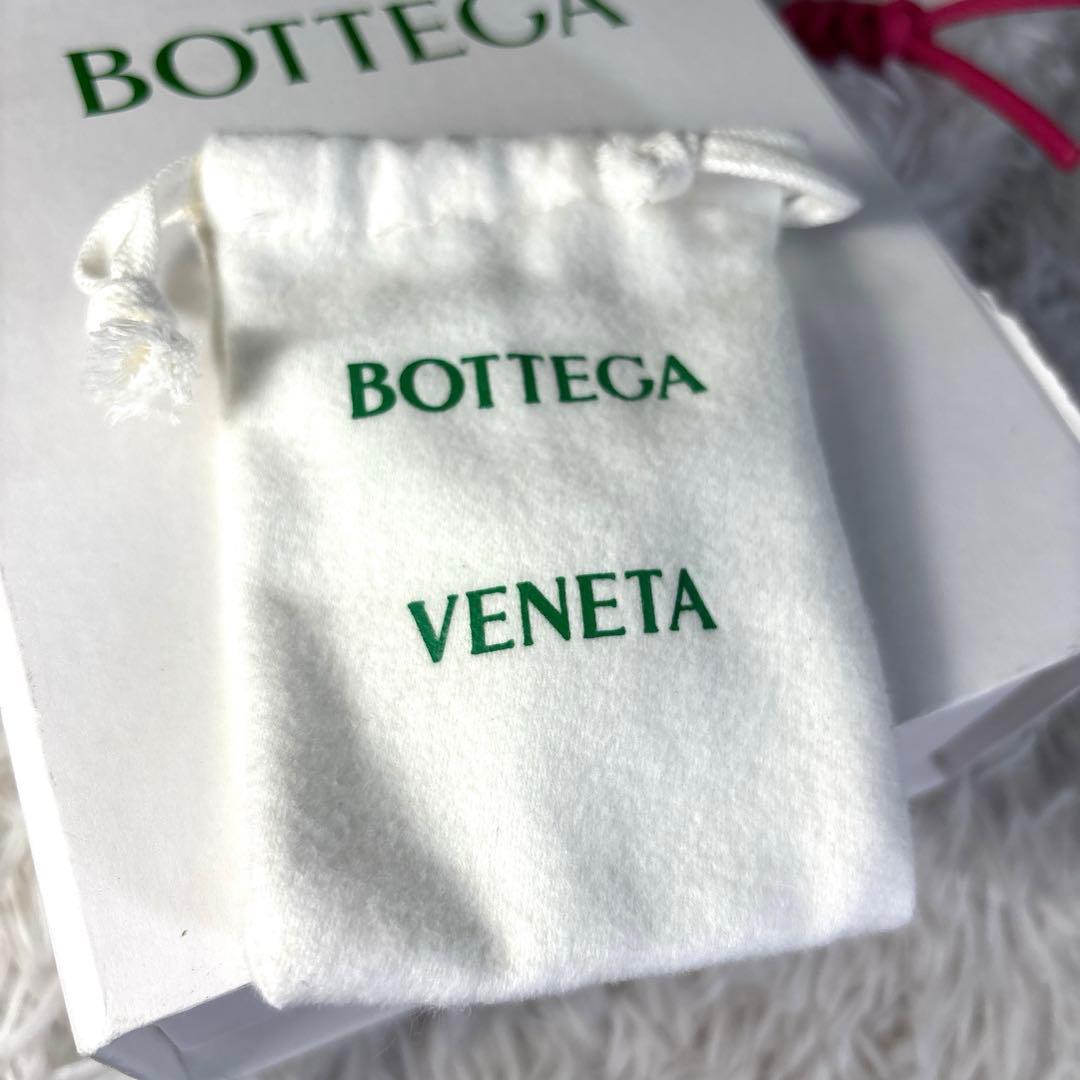 【美品】希少　Bottega Veneta トライアングルキーリング ピンク