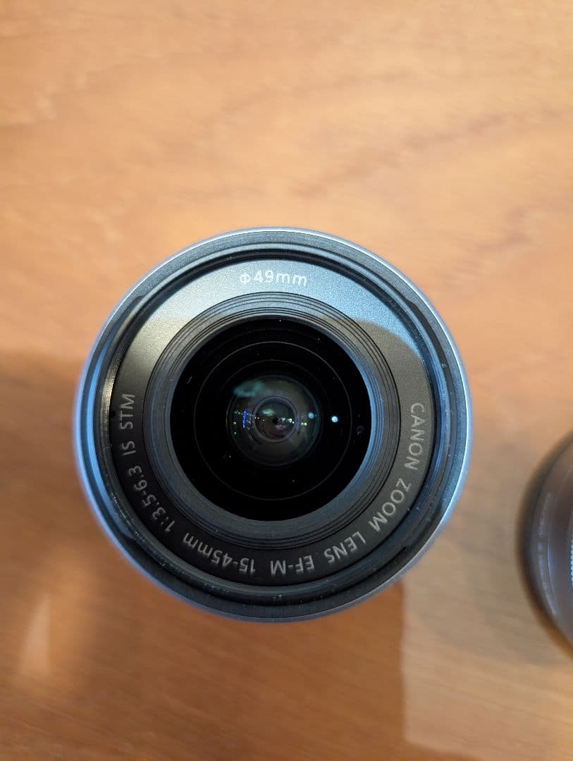 レンズ3本付！【Canon】 EOS Kiss M ホワイト