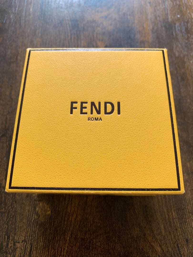 FENDI オーロックピアス FFゴールド