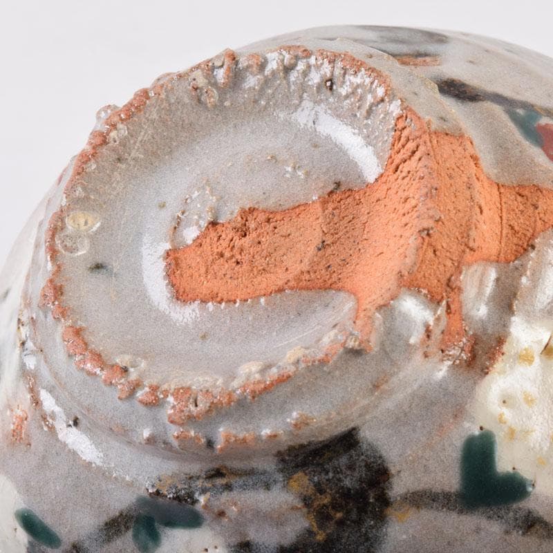 茶道具　虎渓山　水月窯造　色絵　紅白梅文　茶碗　共箱　C　8492