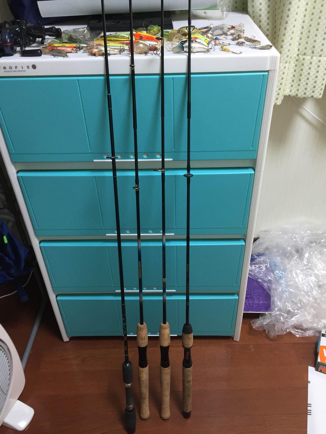 バス釣りセット（ルアーなど）