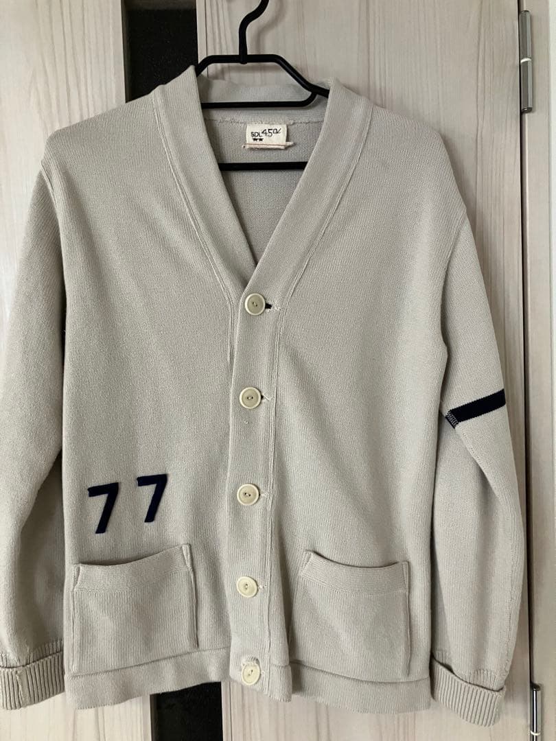 45R 77ニットソーの908レタードカーディガン