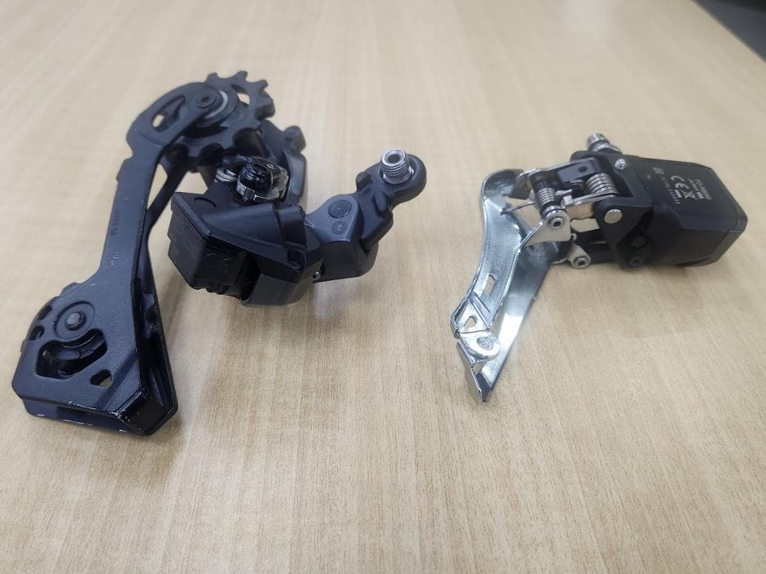 中古シマノDi2アルテグラ　RD-RX805-GS、　FD-R8050