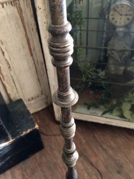 フランス  希少  貴族のスタンドランプ