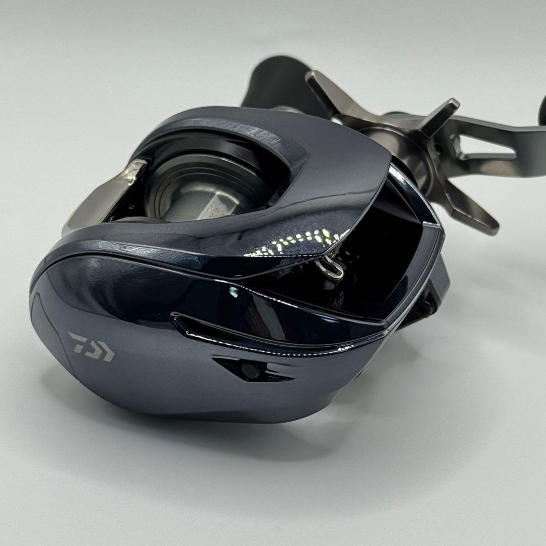 極美品 未使用　ダイワ IMZ TW 200XHL-C 左ハンドル