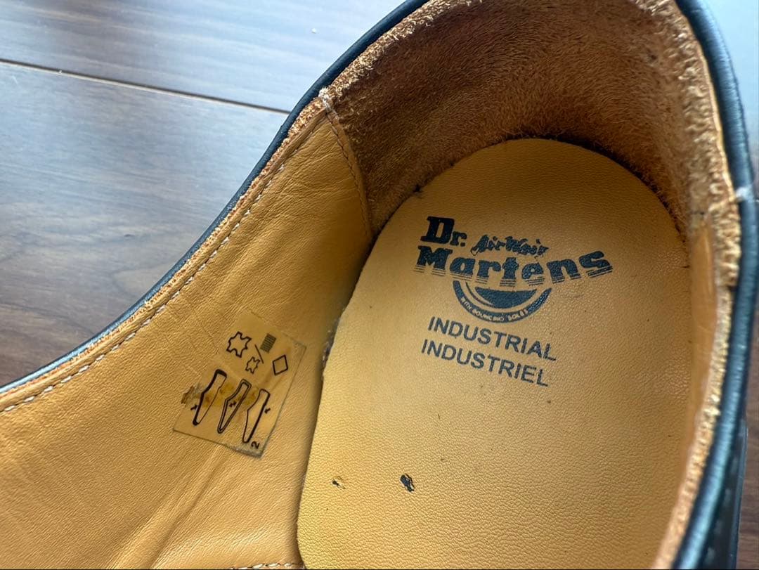 ドクターマーチン 3ホール ブラック　1925 5400