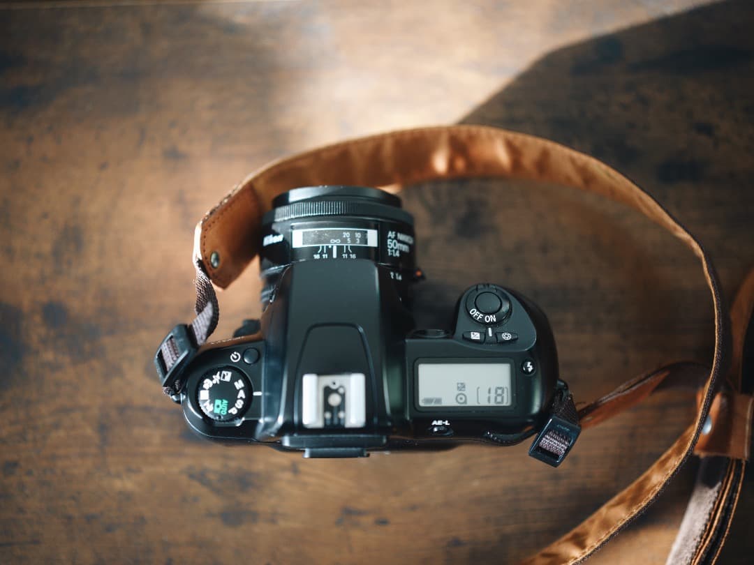 【美品】Nikon F60 フィルム一眼カメラ ＋AF NIKKOR 50mm