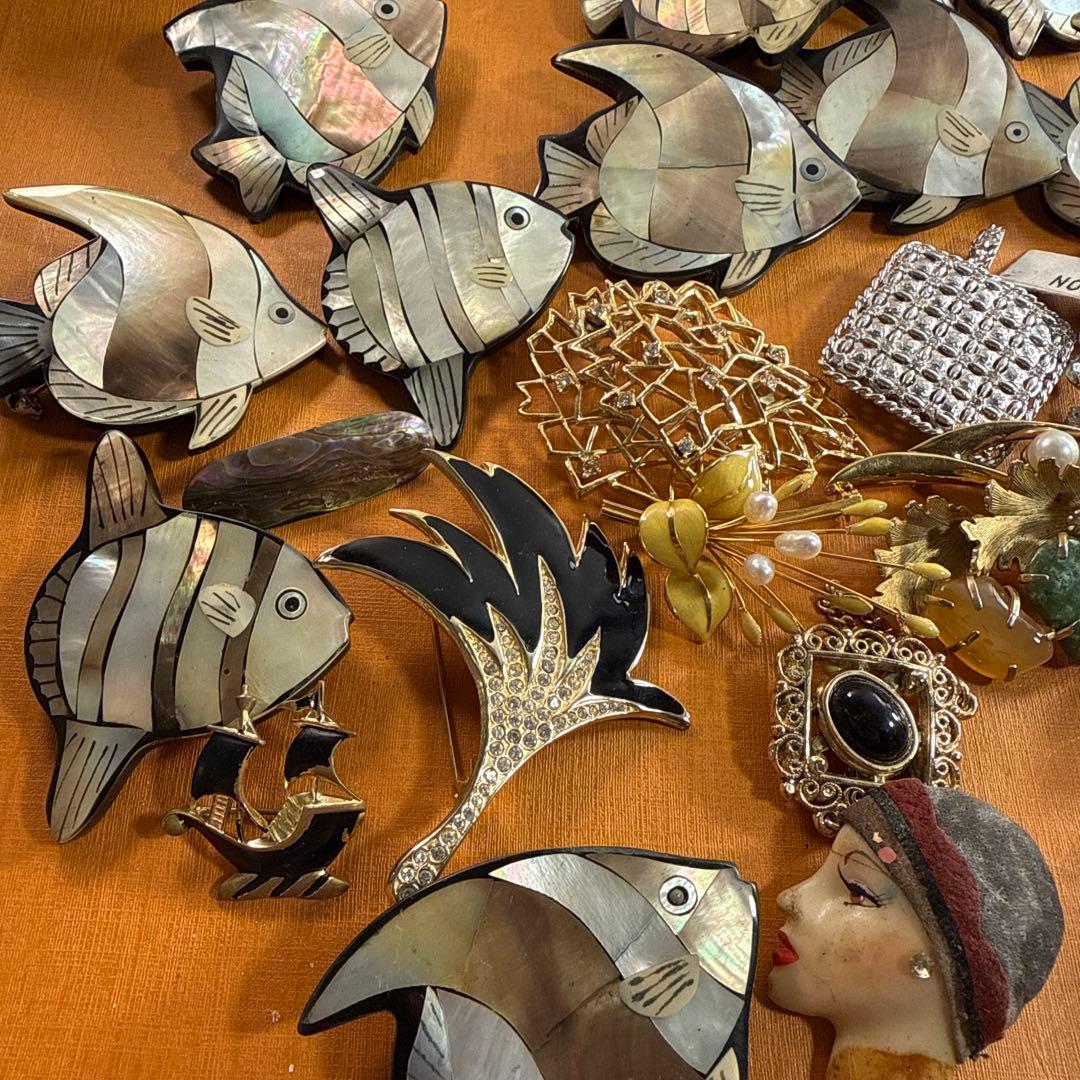 ブローチ　大量　まとめ　２７個