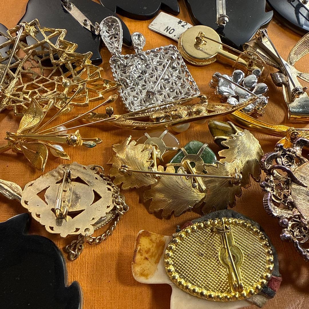 ブローチ　大量　まとめ　２７個