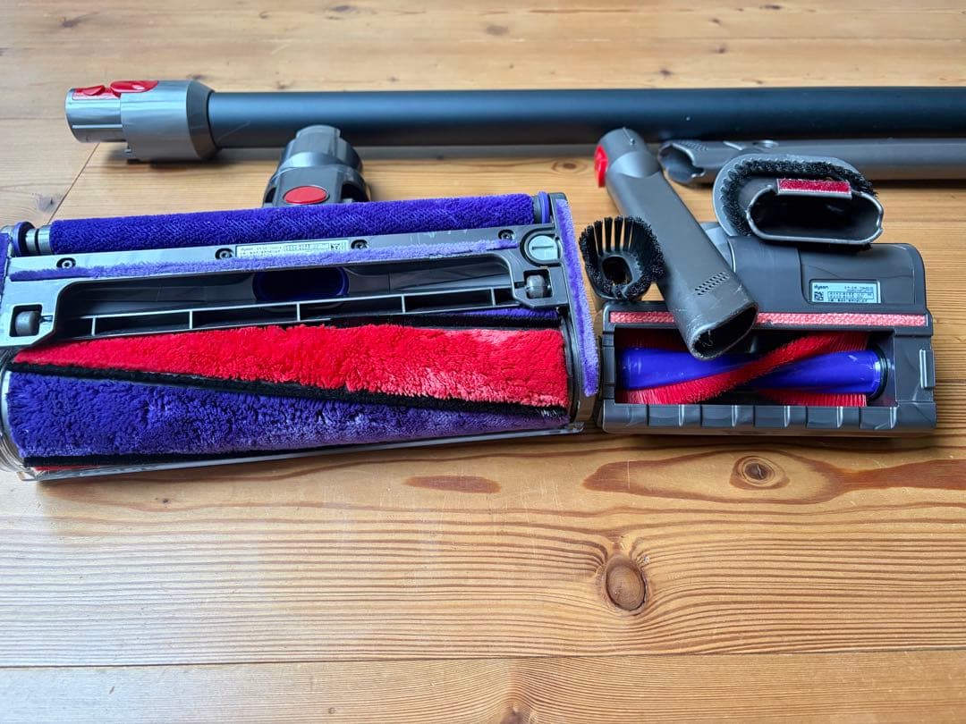 ダイソン SV12 充電式コードレスクリーナー 限定カラー