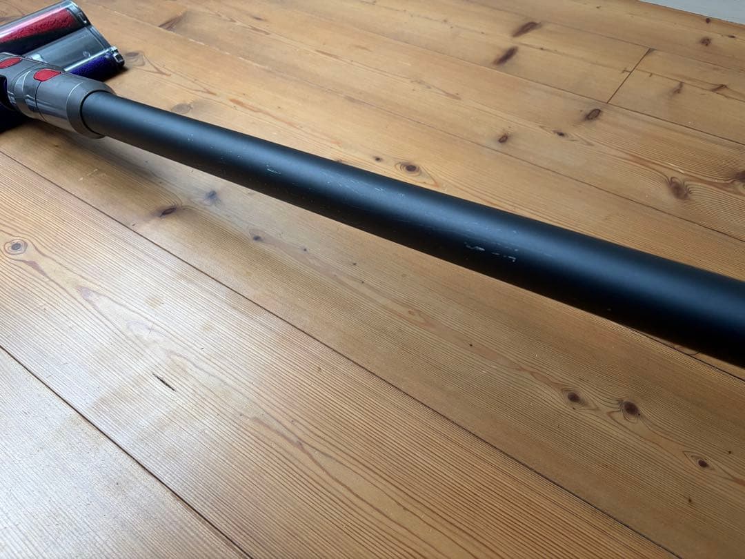 ダイソン SV12 充電式コードレスクリーナー 限定カラー