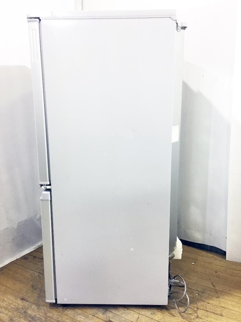 送料無料★◆中古★SHARP 137L 冷蔵庫【SJ-14T-S】