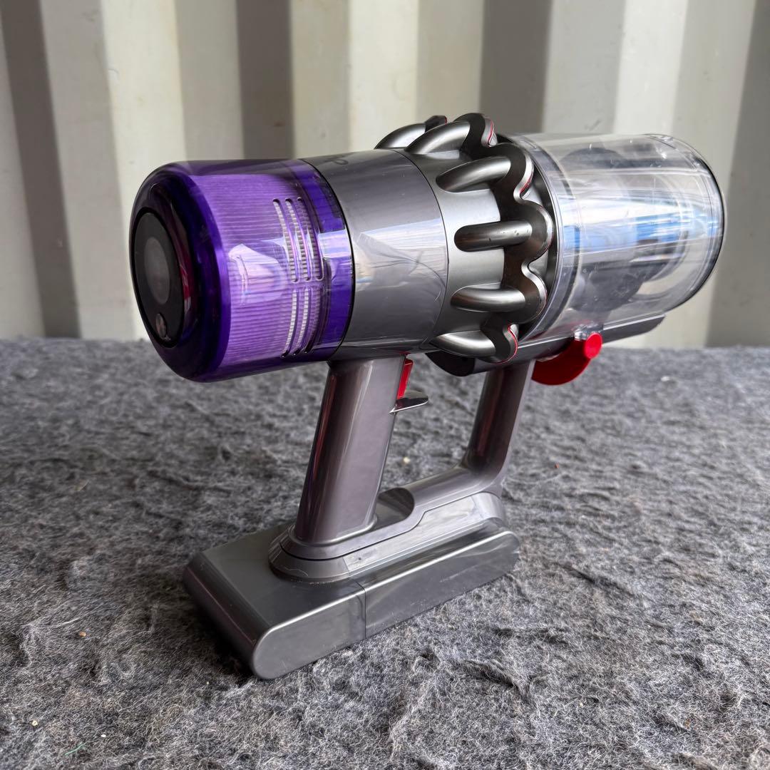 中K92 激安早い者勝ち✨　ダイソンV11 SV15 掃除機　コードレス
