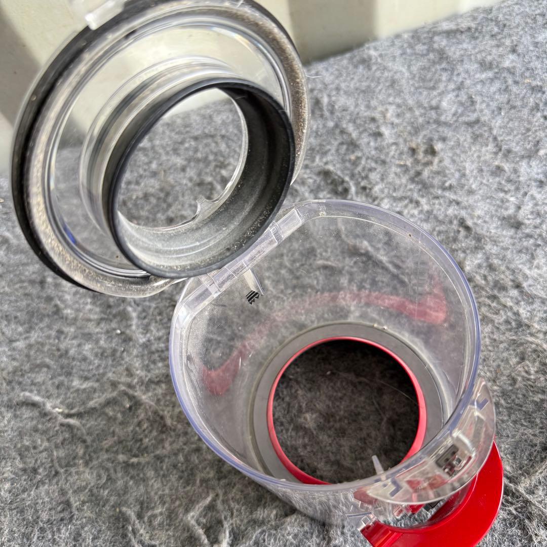 中K92 激安早い者勝ち✨　ダイソンV11 SV15 掃除機　コードレス