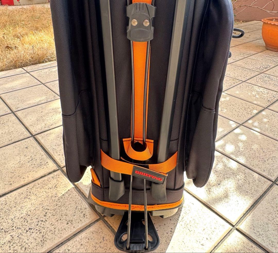 BRIEFINGブリーフィング スタンドキャディバッグ　黒/オレンジ