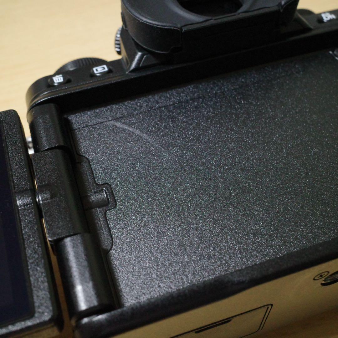 【美品】X-T4 本体　撮影回数2992回　ミラーレス一眼カメラ　オマケ付