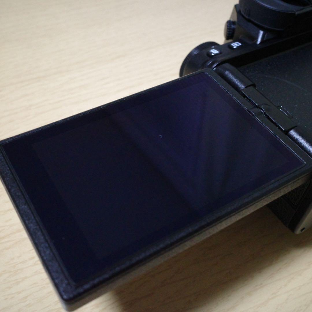 【美品】X-T4 本体　撮影回数2992回　ミラーレス一眼カメラ　オマケ付