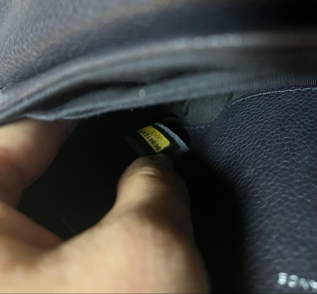 美品　シャネル ハーフムーンショルダーバッグ　チェーンウォレット キャビアスキン