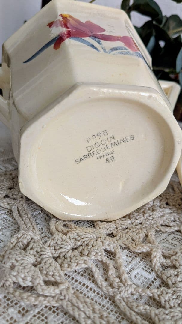ディゴワン サルグミンヌ シュガーポットとカップのセット フランス