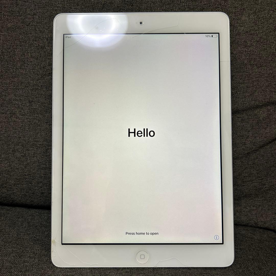 iPad Air (第3世代) スペースグレイ64GBWi-Fiモデル