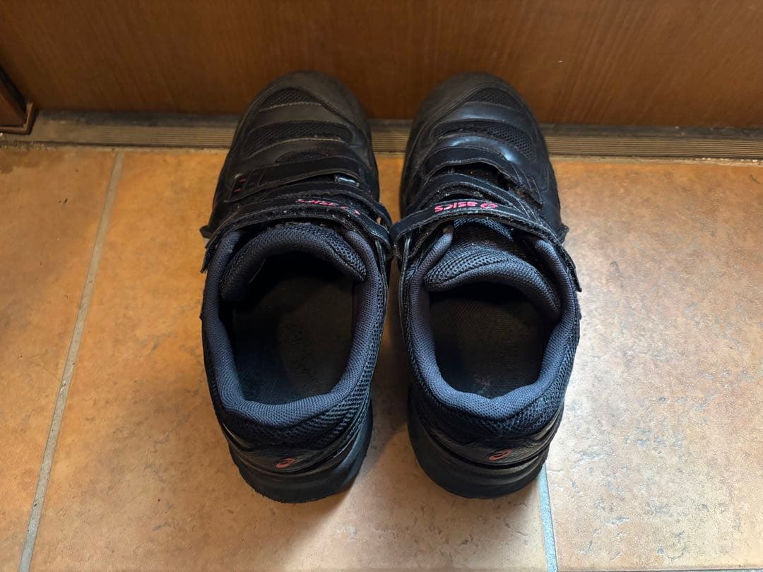 asics 青と黄色の安全靴 ベルクロ式、黒と白の安全靴2点セット、送料無料