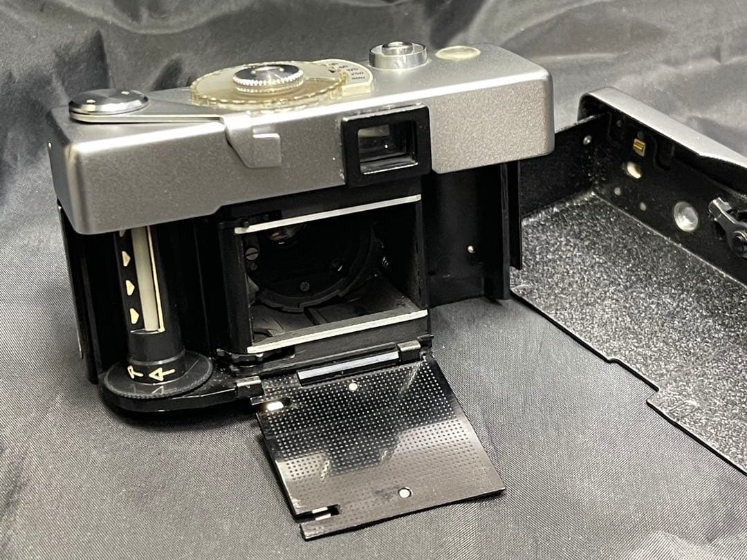 Rollei B35 キャップ・フィルター・ストラップ付き