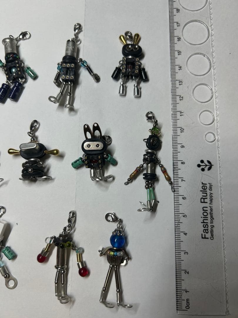 ハンドメイド ロボットチャーム まとめ売り 個性派パーツアート 全22体セット