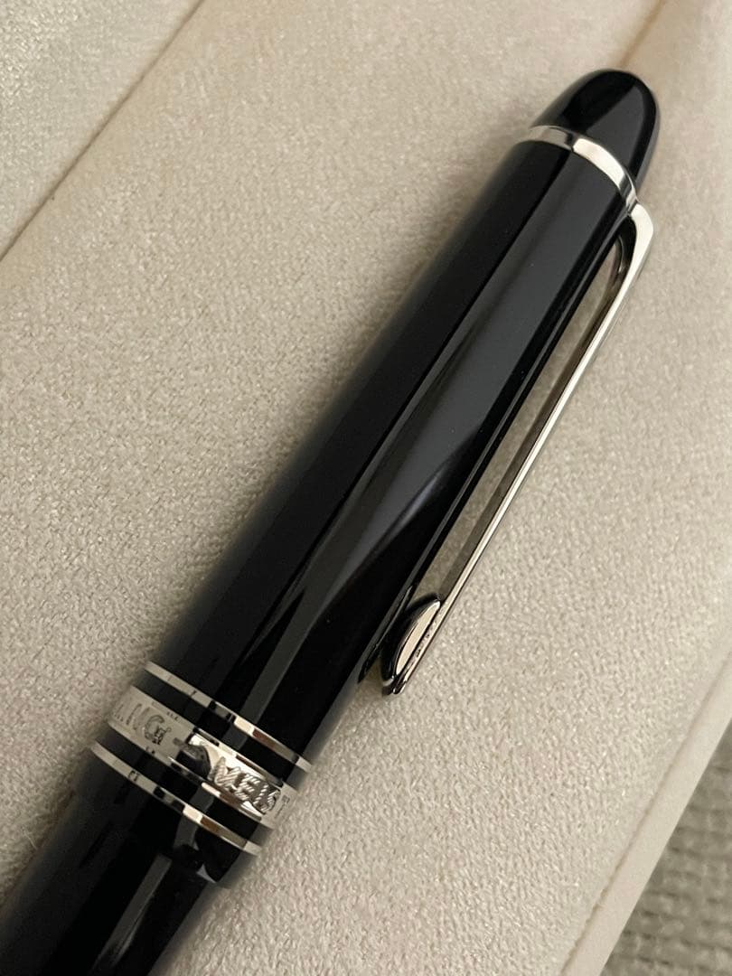 ◾️MONTBLANC モンブランミッドサイズ ボールペン ◾️プラチナ◾️化粧箱付