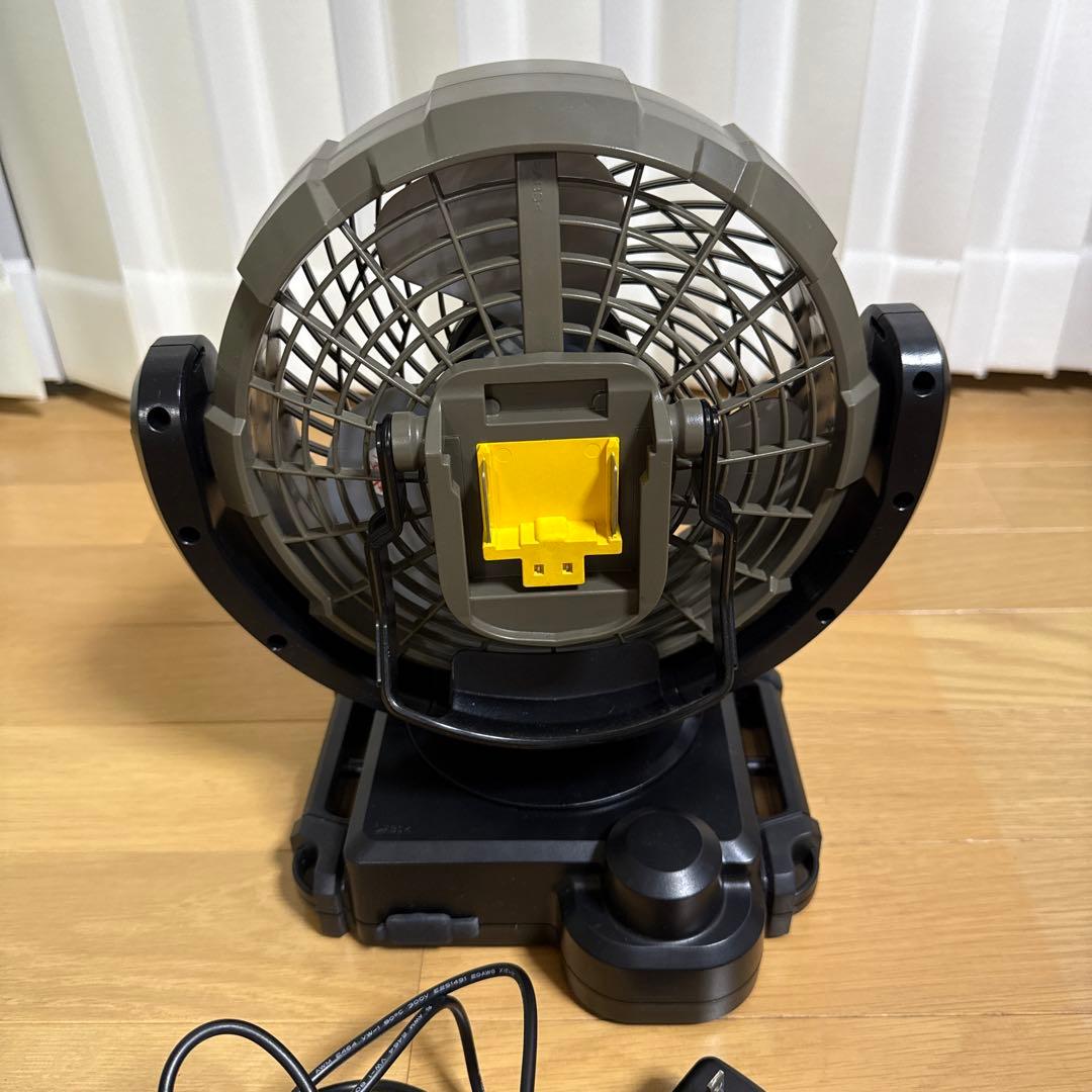 美品 peak スノーピーク　フィールドファン